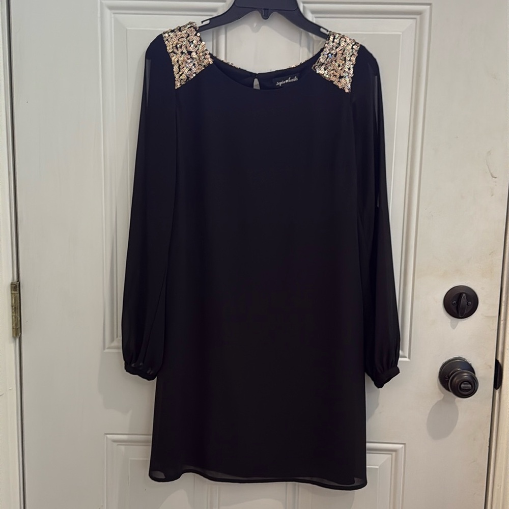 Sequin Hearts Long sleeve Evening Dress with Sequins and cold shoulder.. Size S